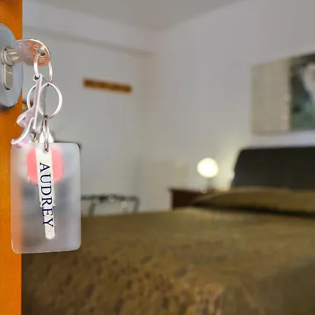 Colombara Aparthotel *