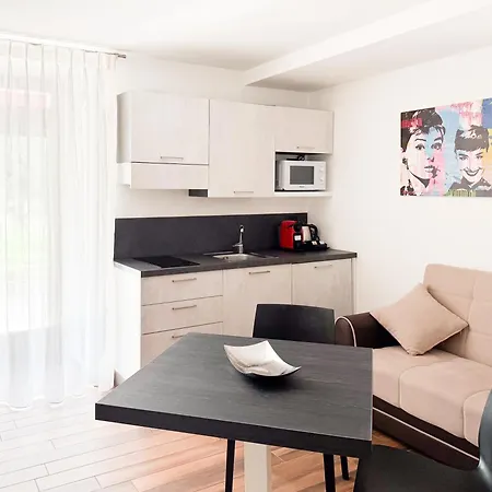 Apartmanhotel Colombara