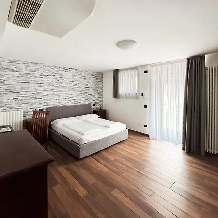 Lejlighedshotel Colombara *