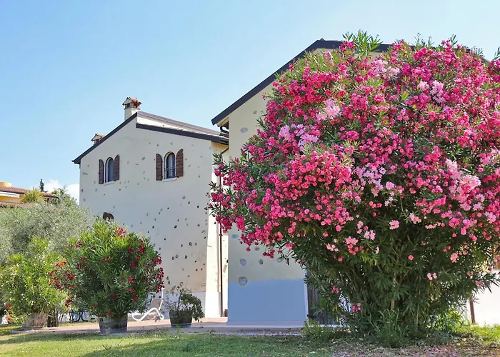 Colombara Apartahotel Bardolino