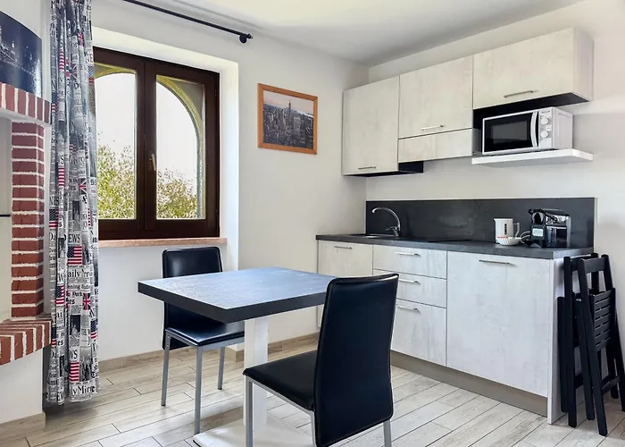 Colombara Apartahotel