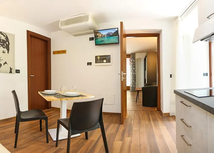 Colombara Aparthotel