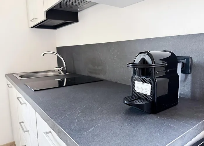 Colombara Apartahotel 4*