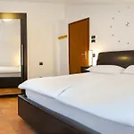 Colombara Lägenhetshotell Bardolino