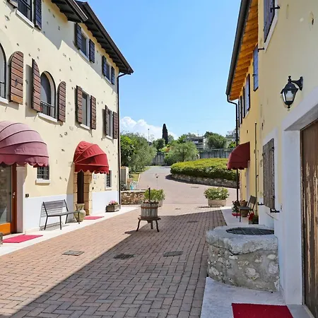 Colombara 公寓式酒店 4*